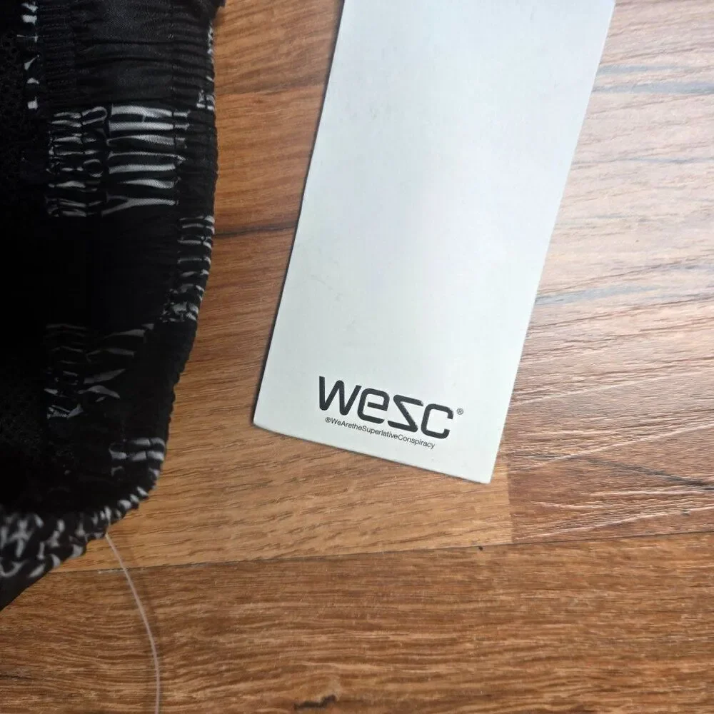 New Wesc Wasted Youth Swim Shorts Trunks Mens XS Black
